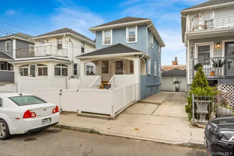 162 Beach 27th Street