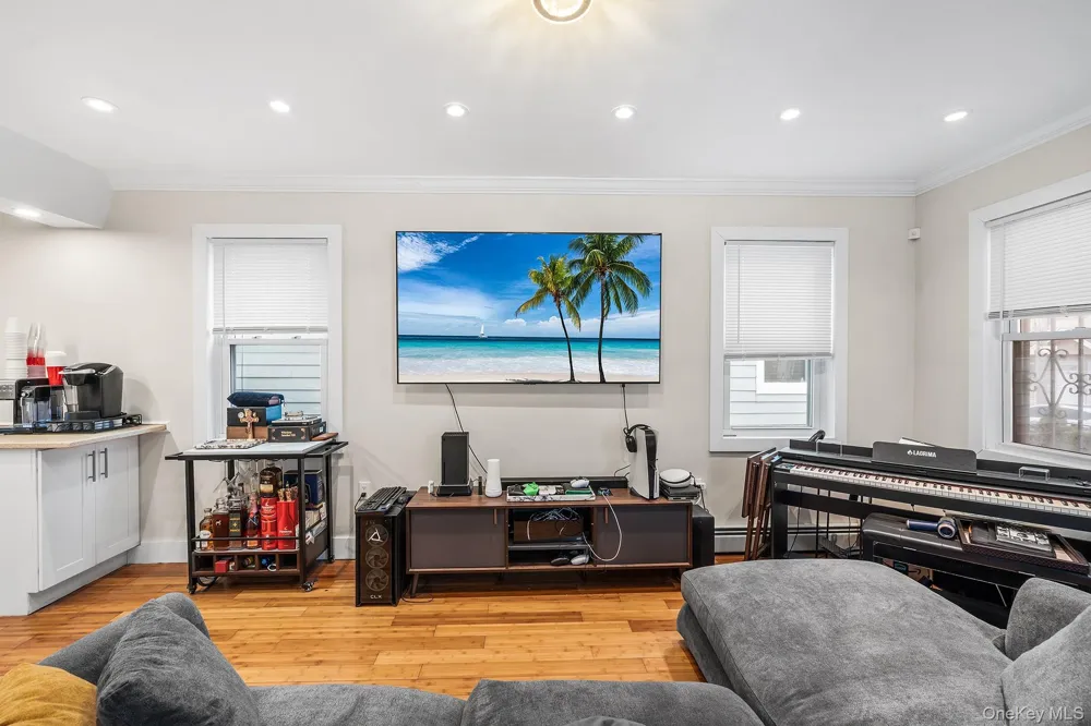 162 Beach 27th Street Far Rockaway, NY 11691