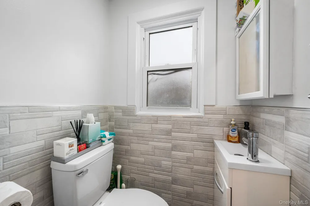 162 Beach 27th Street Far Rockaway, NY 11691