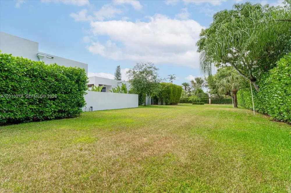 6785 SW 99th Ter Pinecrest, FL 33156