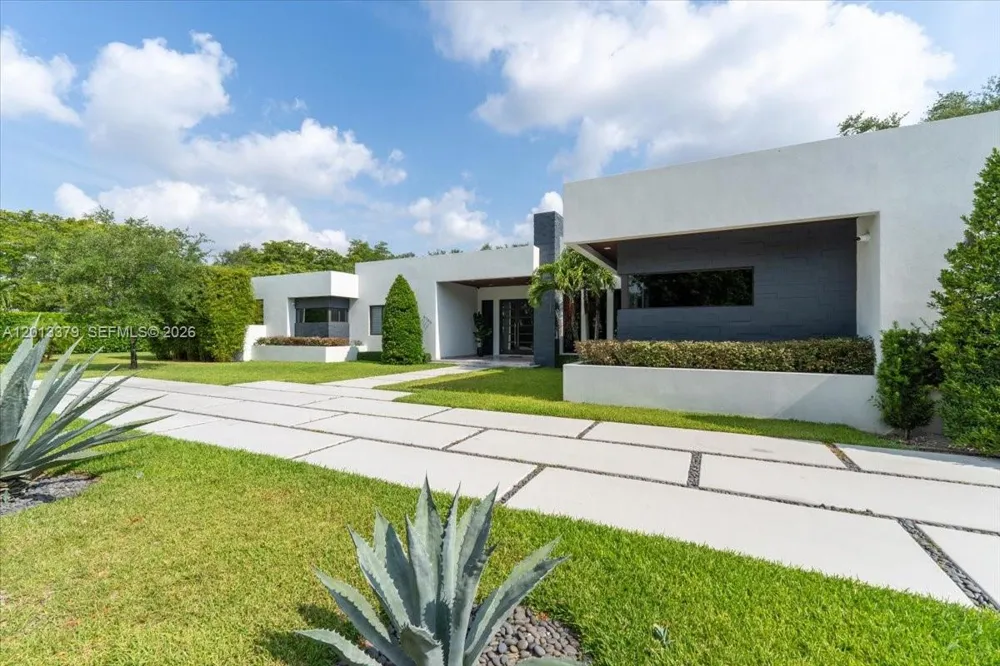 6785 SW 99th Ter Pinecrest, FL 33156