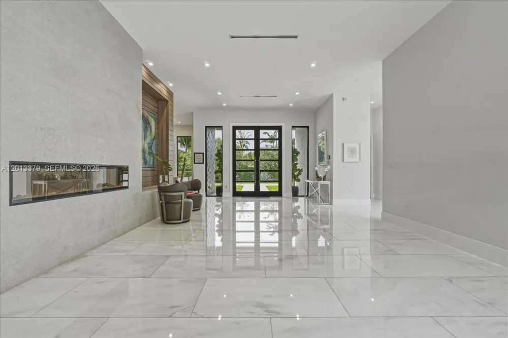 6785 SW 99th Ter Pinecrest, FL 33156