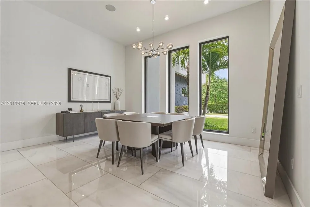 6785 SW 99th Ter Pinecrest, FL 33156