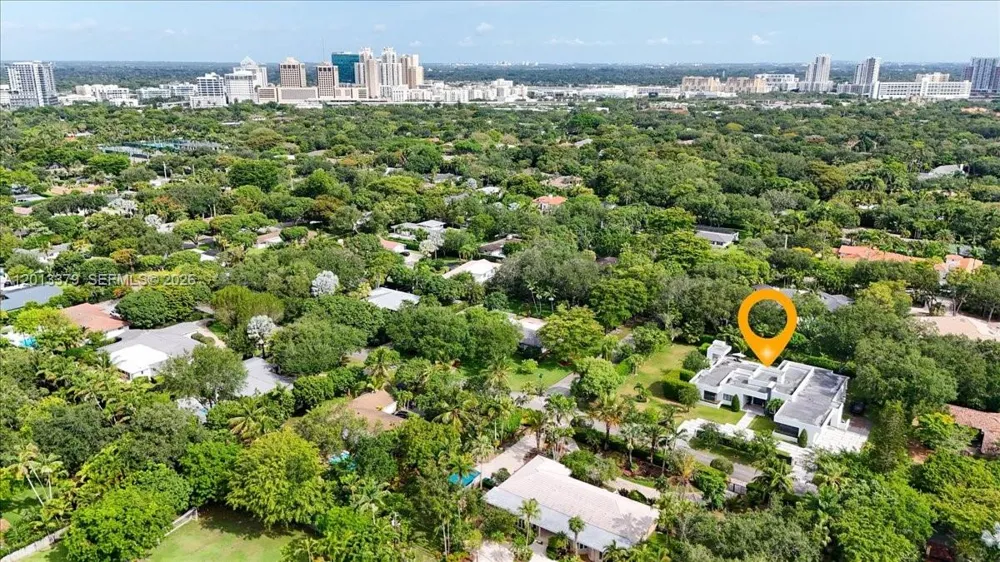 6785 SW 99th Ter Pinecrest, FL 33156