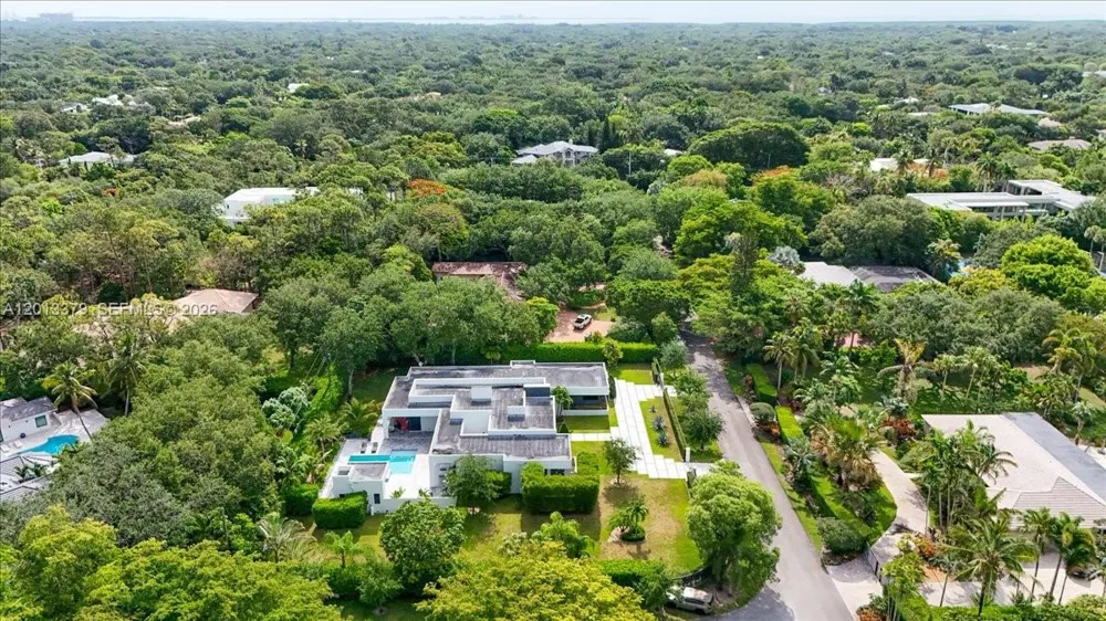 6785 SW 99th Ter Pinecrest, FL 33156