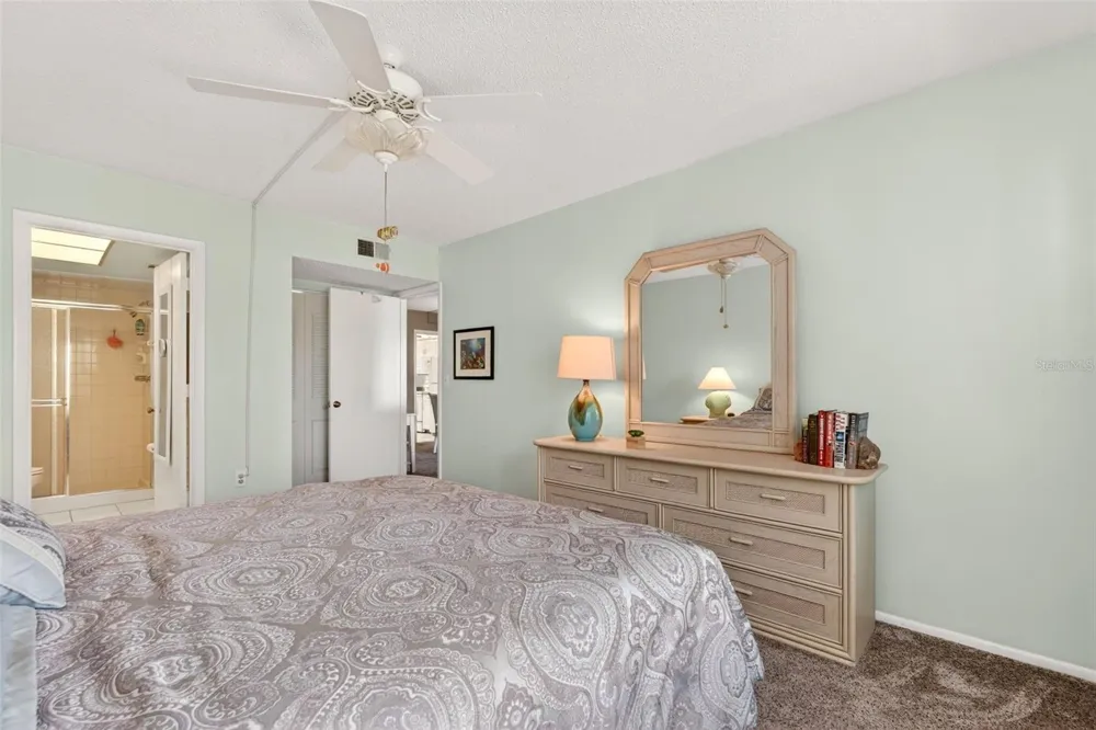 505 30TH AVENUE W #E303 Bradenton, FL 34205