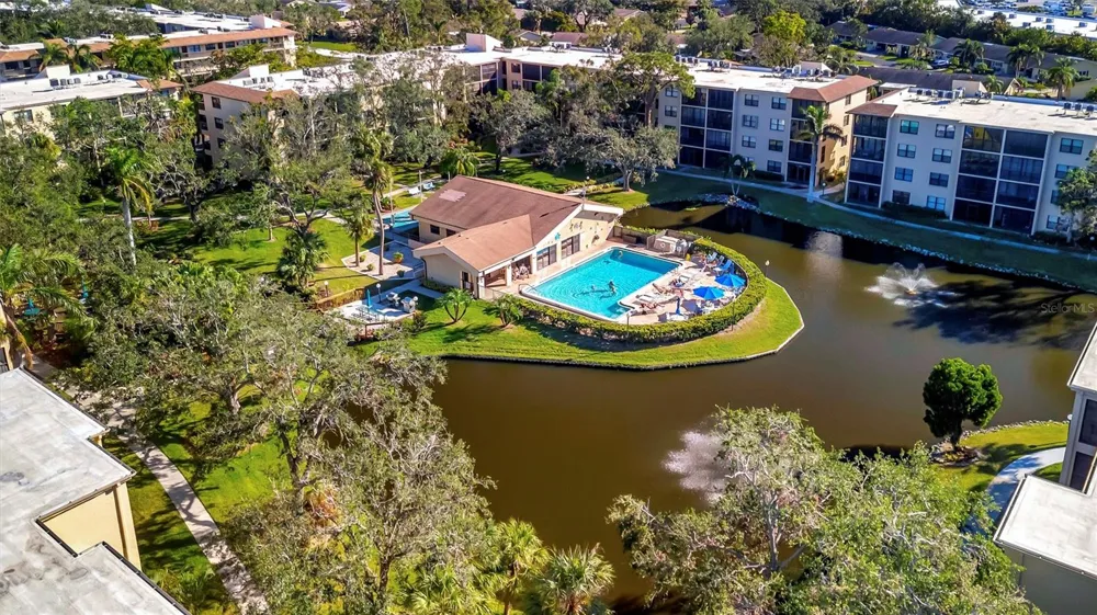 505 30TH AVENUE W #E303 Bradenton, FL 34205
