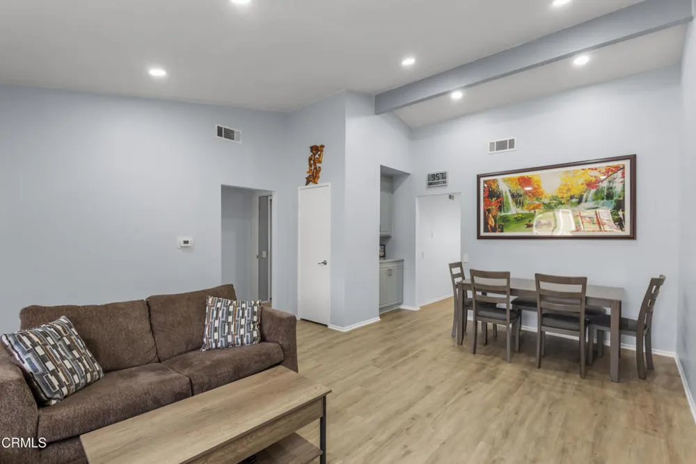 39107 Village 39 Camarillo, CA 93012
