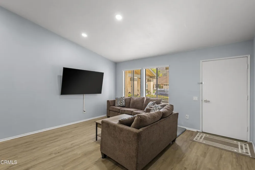 39107 Village 39 Camarillo, CA 93012