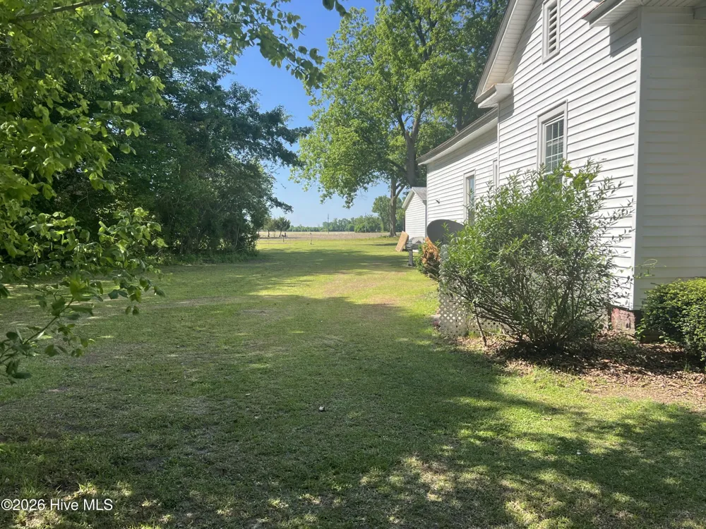 183 Nc 124 West Macclesfield, NC 27852
