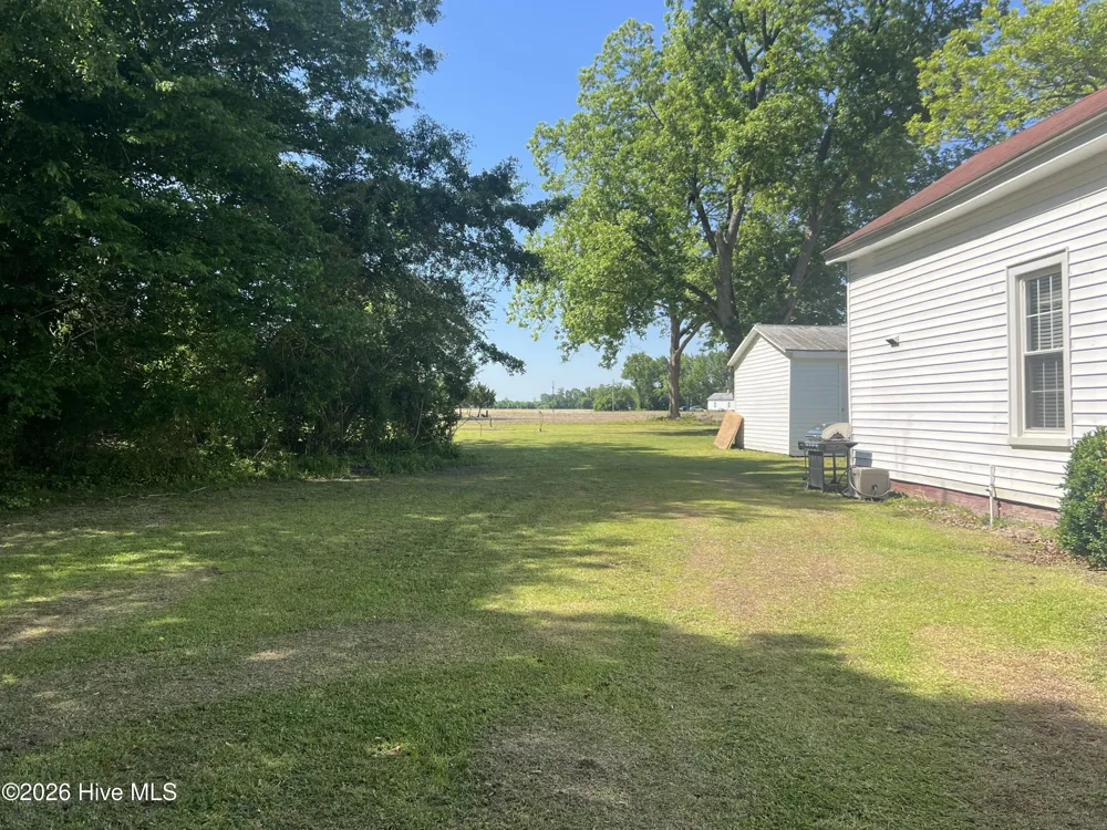 183 Nc 124 West Macclesfield, NC 27852