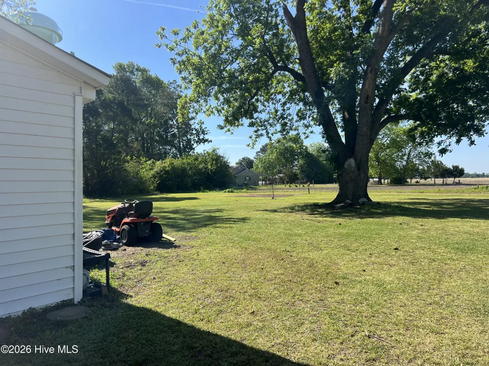 183 Nc 124 West Macclesfield, NC 27852