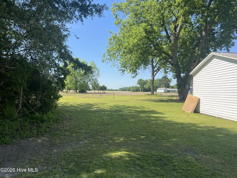 183 Nc 124 West Macclesfield, NC 27852