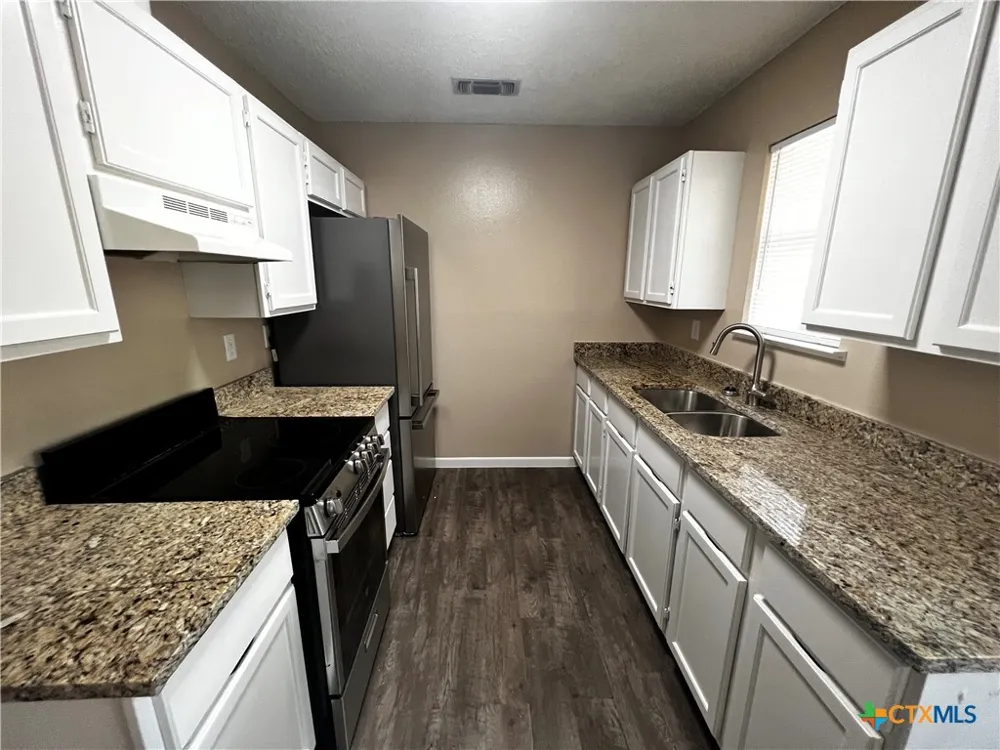301 Rockwood Drive #J-6 Wimberley, TX 78676