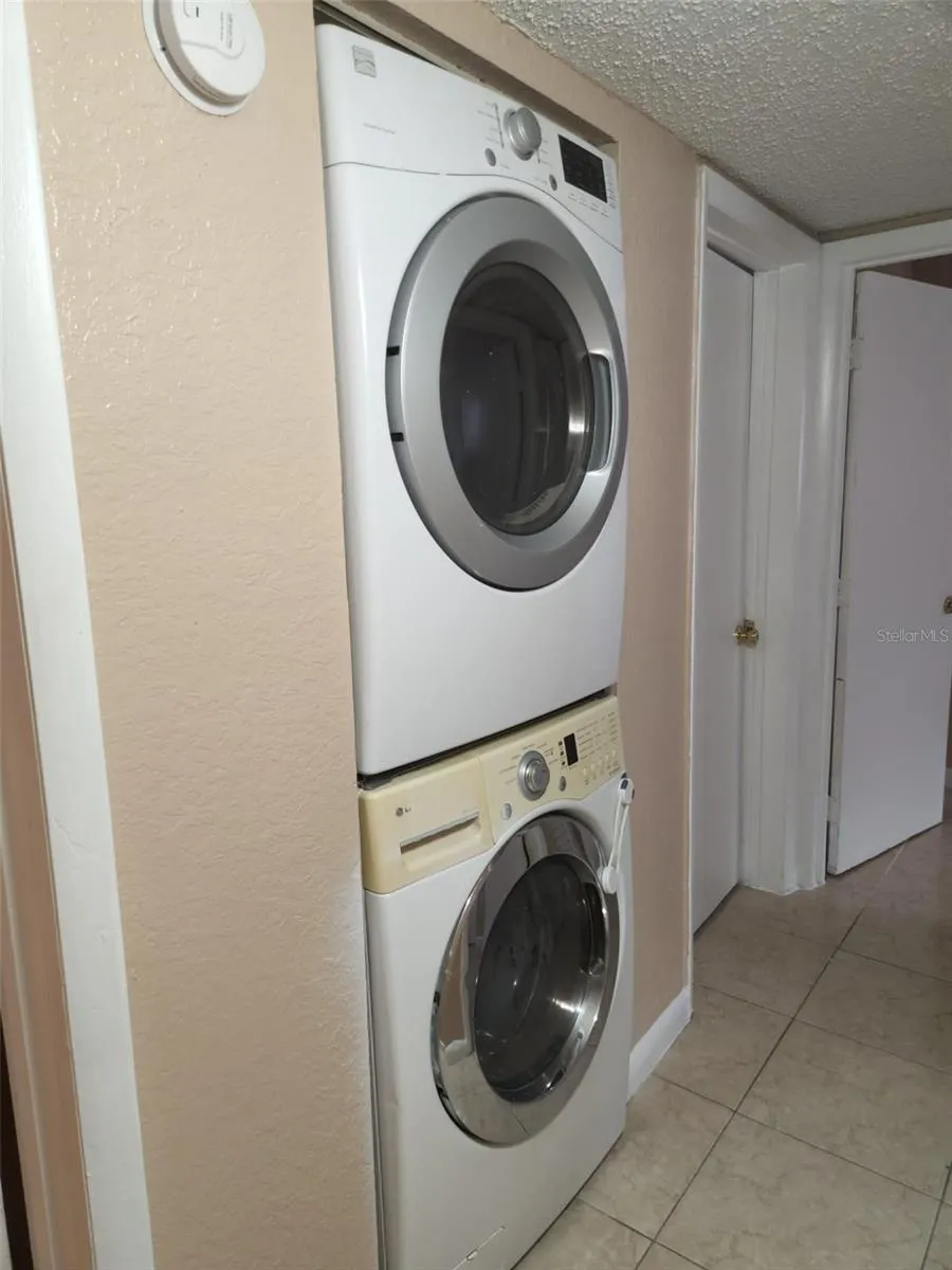 728 RIDENHOUR CIRCLE #728 Orlando, FL 32809