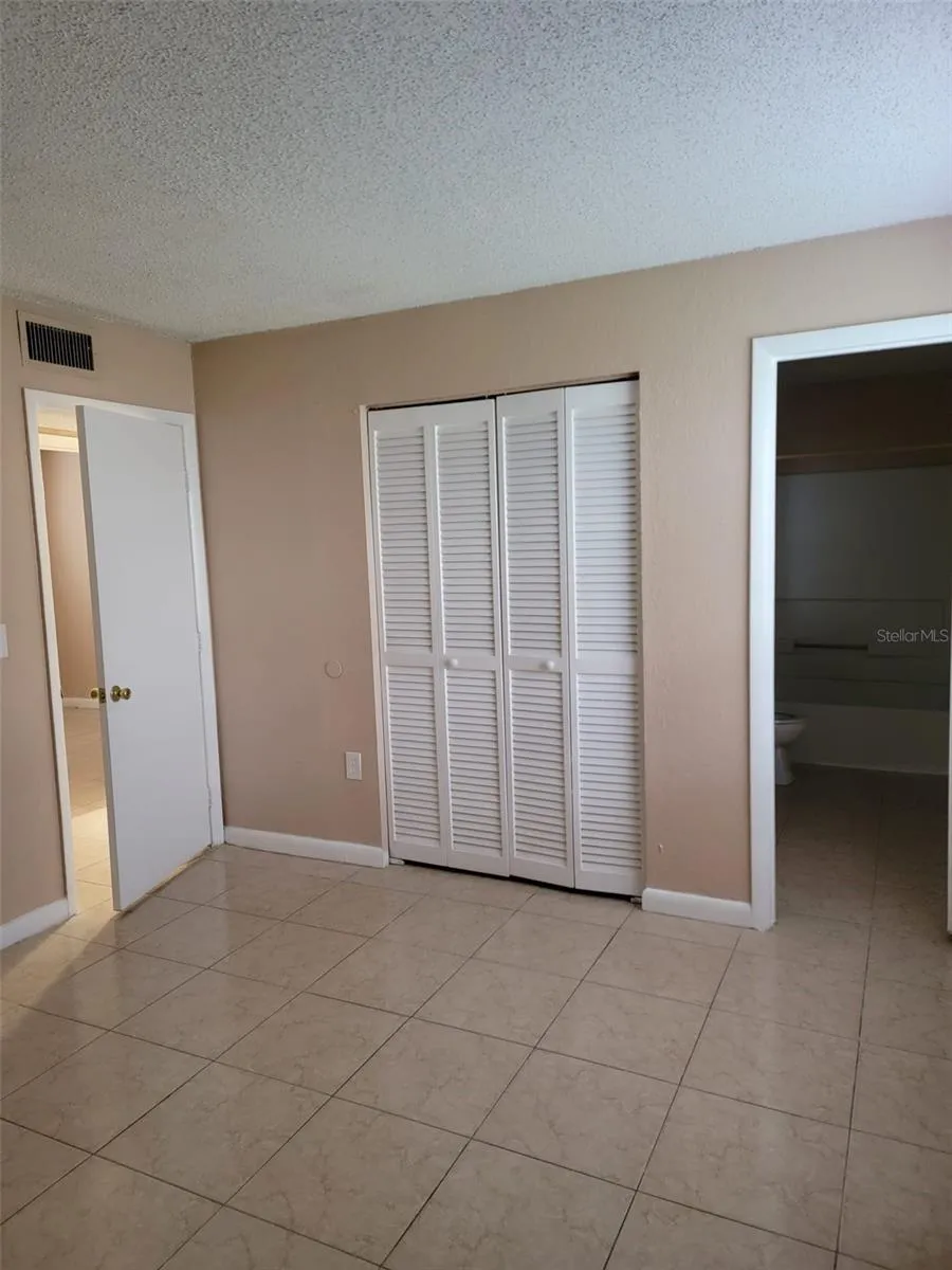 728 RIDENHOUR CIRCLE #728 Orlando, FL 32809
