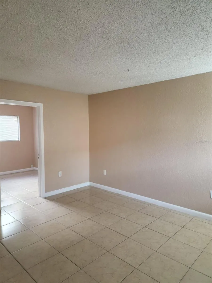 728 RIDENHOUR CIRCLE #728 Orlando, FL 32809