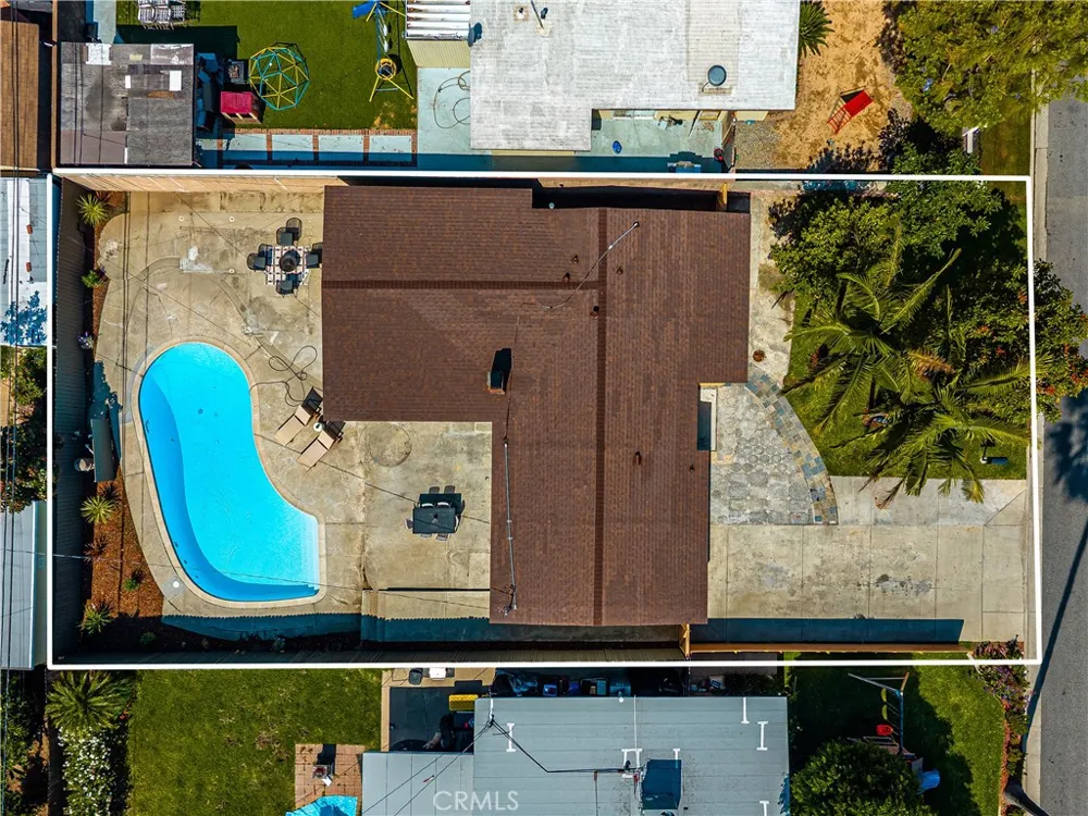 16150 E Queenside Covina, CA 91722