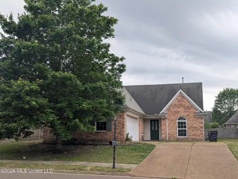 947 Clubhouse Drive