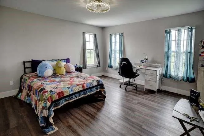 1345 E Old Hallettsville Road Flatonia, TX 78941