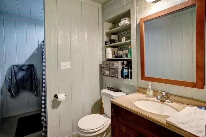 1345 E Old Hallettsville Road Flatonia, TX 78941