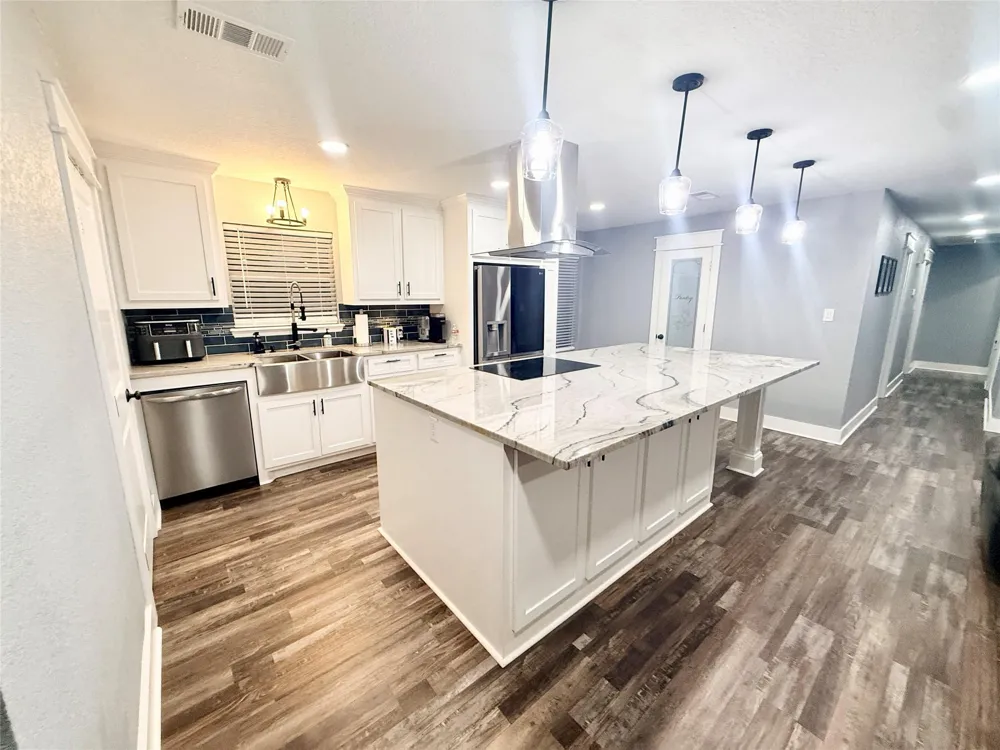 4238 County Road 507 Brazoria, TX 77422