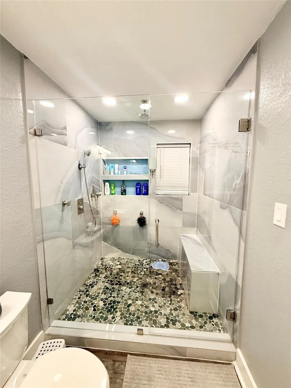 4238 County Road 507 Brazoria, TX 77422