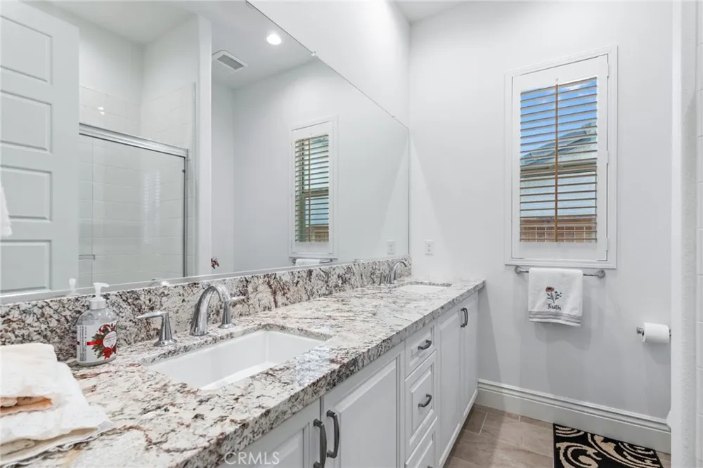 4693 Del Oro Road Madera, CA 93636
