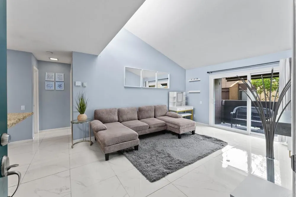 3456 Castle Glen Drive #273 San Diego, CA 92123
