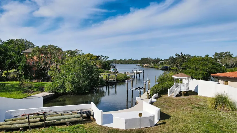 223 RAVENNA STREET Nokomis, FL 34275
