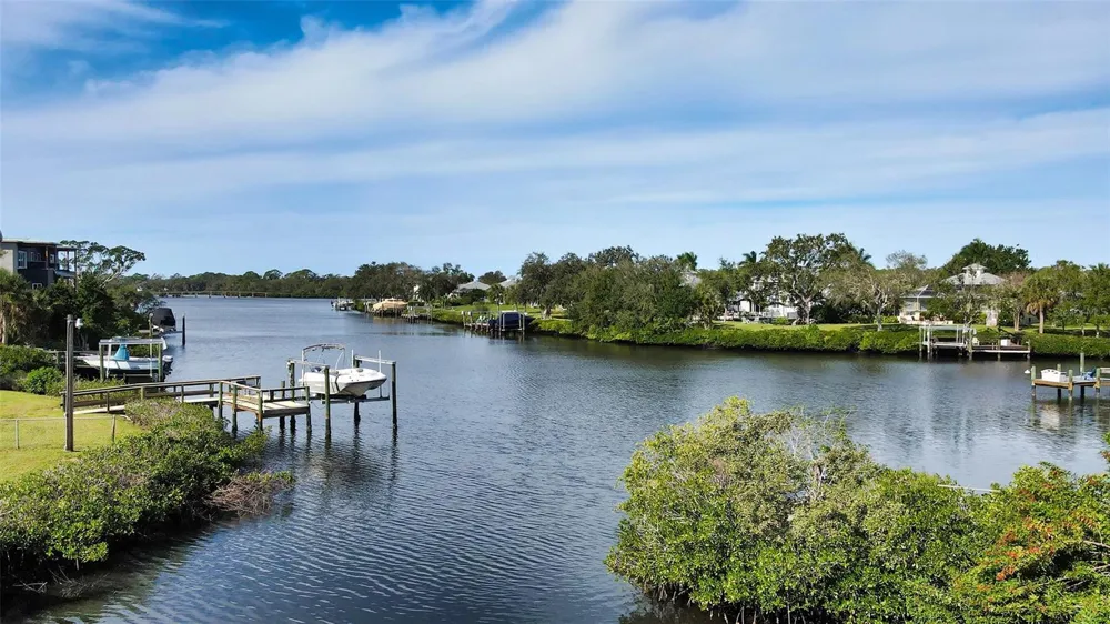 223 RAVENNA STREET Nokomis, FL 34275