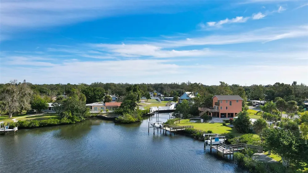 223 RAVENNA STREET Nokomis, FL 34275