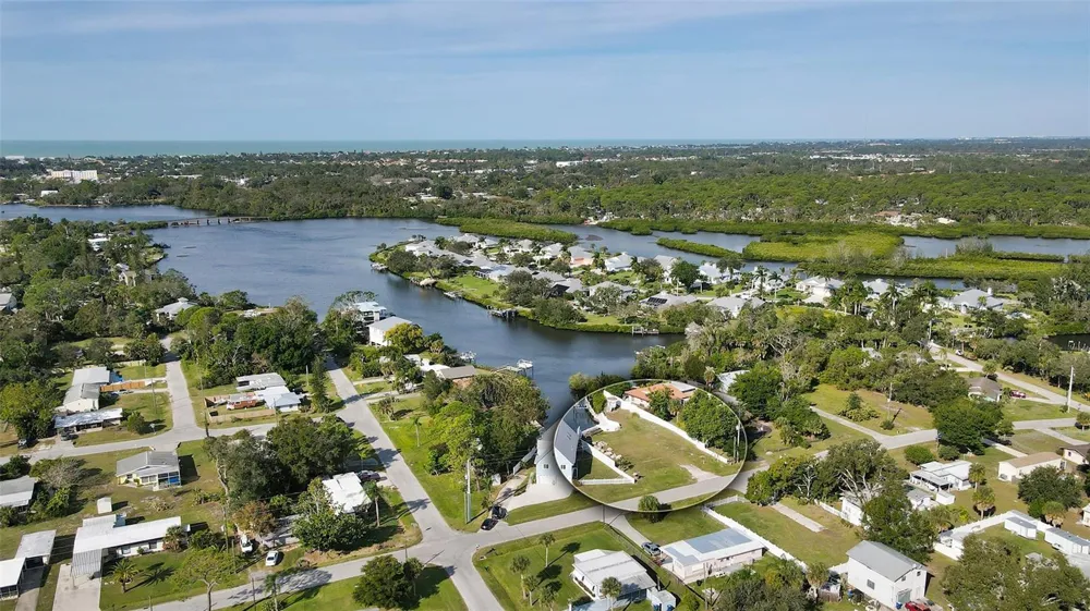 223 RAVENNA STREET Nokomis, FL 34275