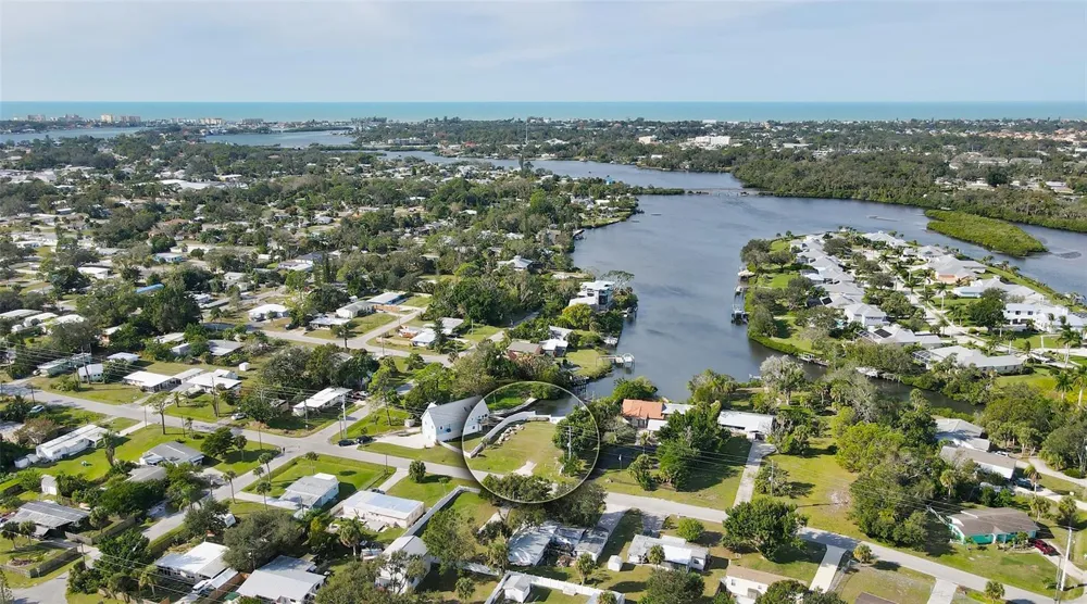 223 RAVENNA STREET Nokomis, FL 34275