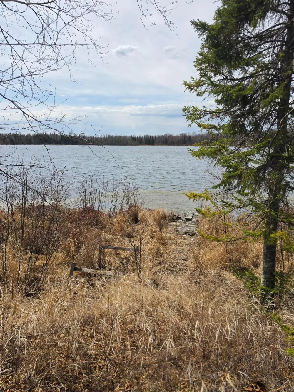 2217 Michaels Beach Road Zim, MN 55738