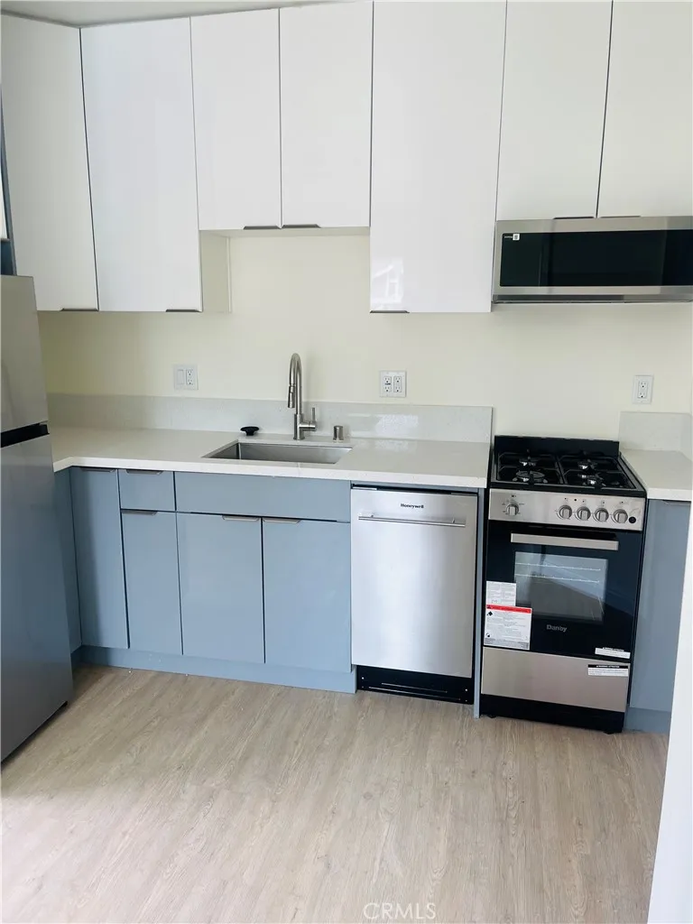 7533 Bovey Reseda, CA 91335