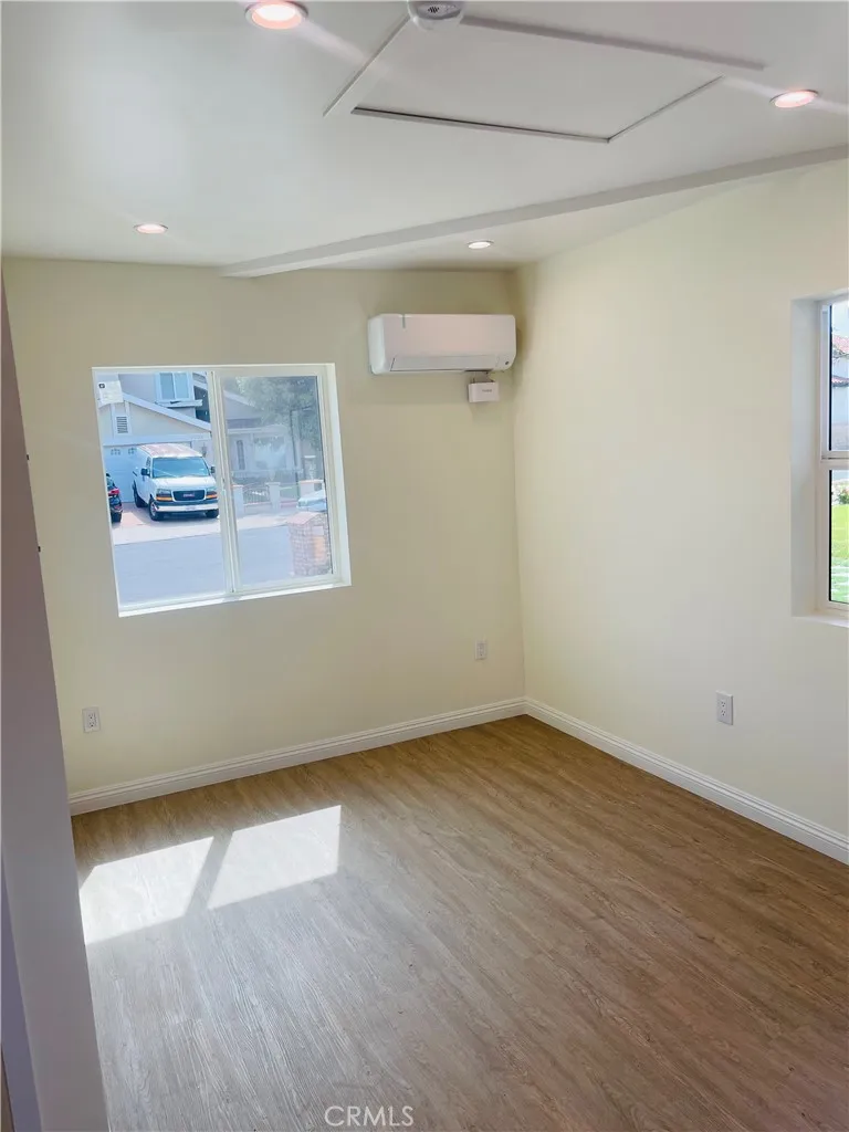 7533 Bovey Reseda, CA 91335