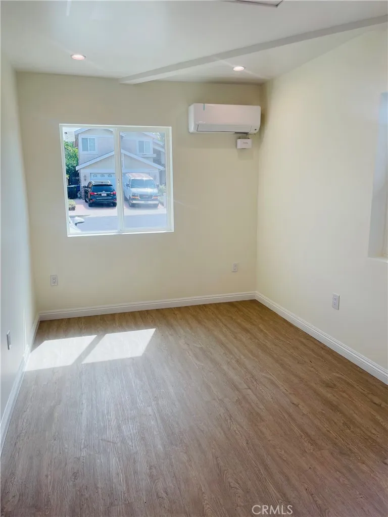 7533 Bovey Reseda, CA 91335