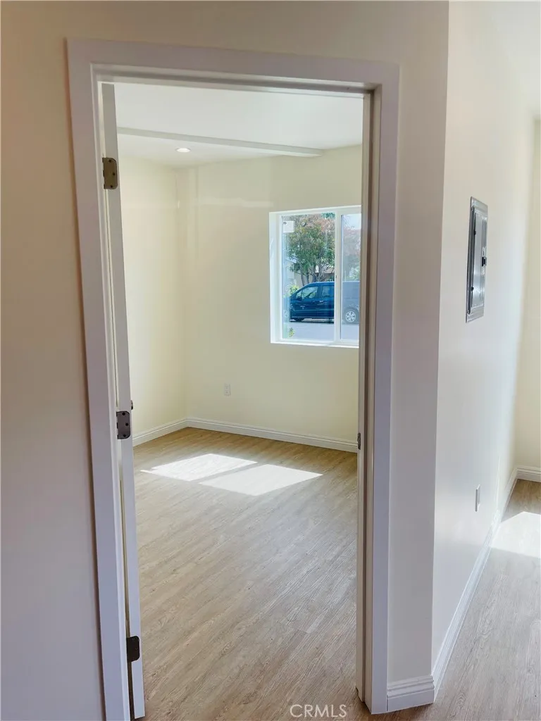 7533 Bovey Reseda, CA 91335