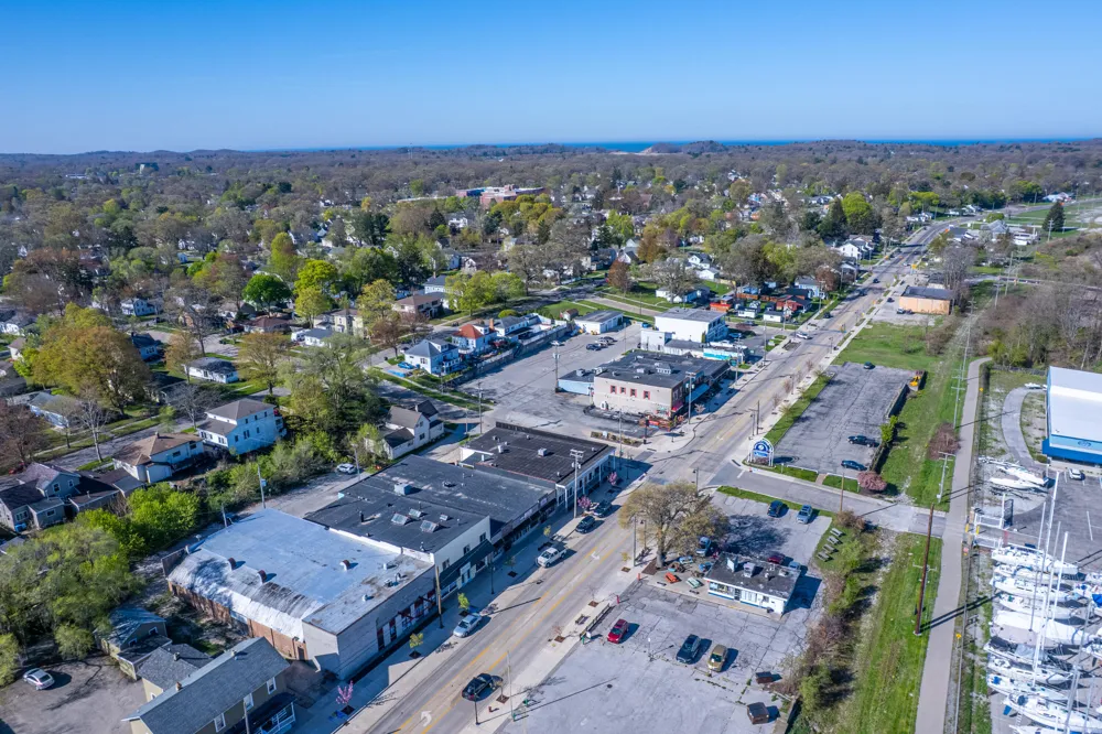 2034 Lakeshore Drive Muskegon, MI 49441