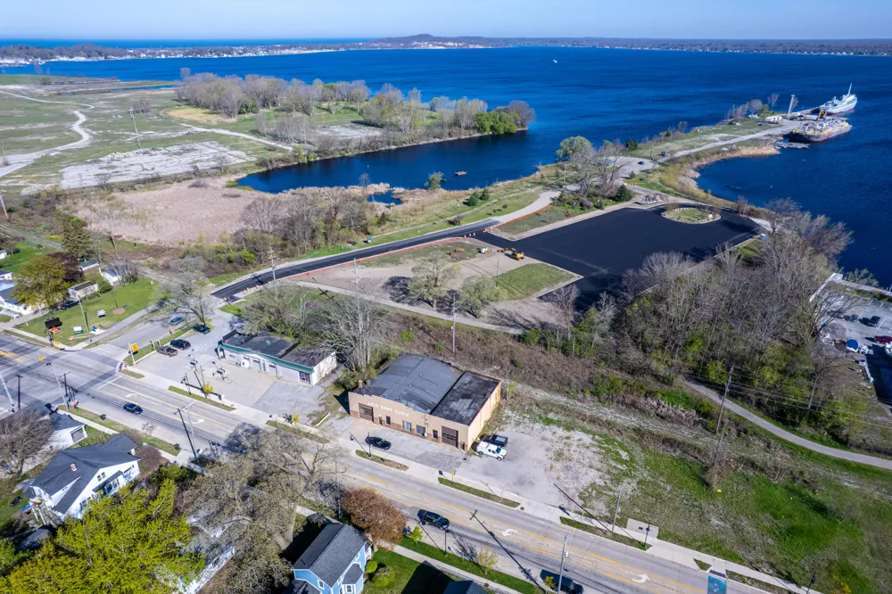 2034 Lakeshore Drive Muskegon, MI 49441