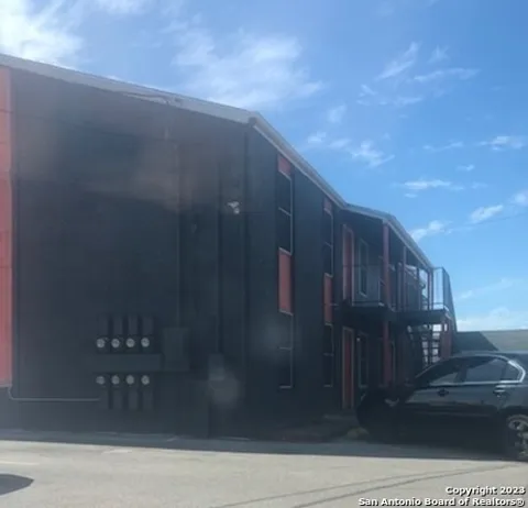 515 Humble Ave Unit 106