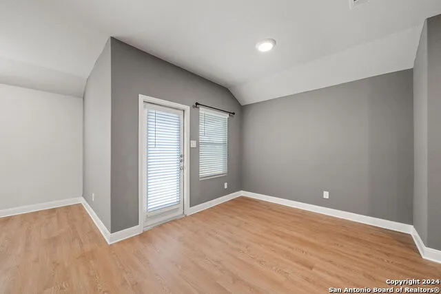 1080 AMBLE OAK Seguin, TX 78155
