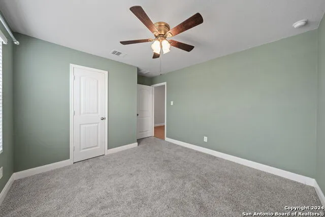 1080 AMBLE OAK Seguin, TX 78155
