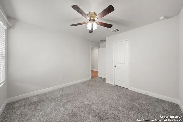 1080 AMBLE OAK Seguin, TX 78155