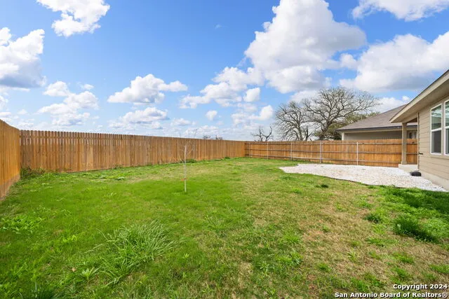 1080 AMBLE OAK Seguin, TX 78155