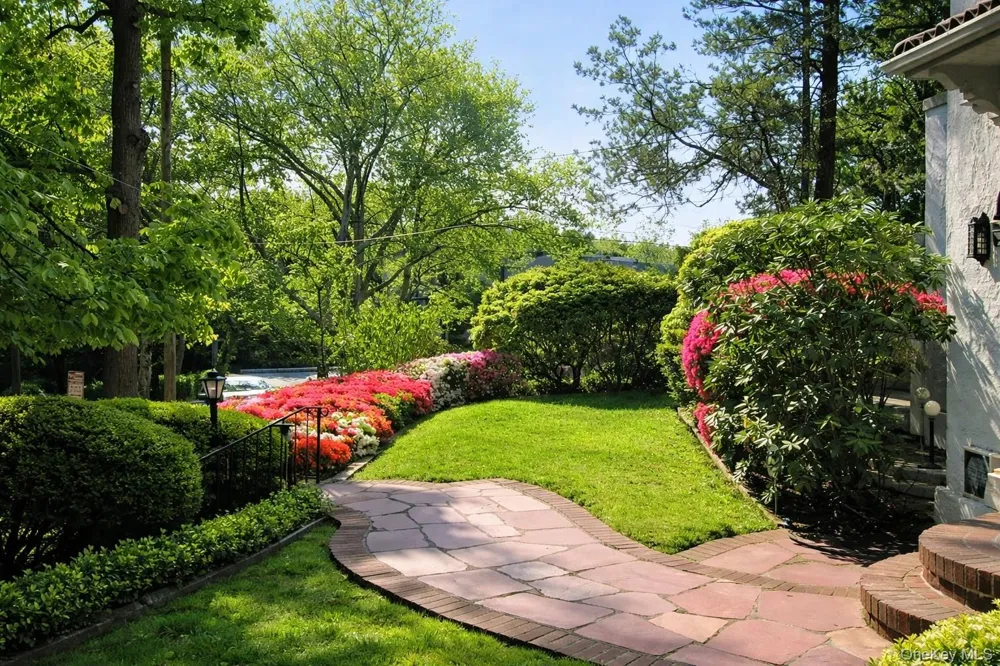 130 E Cedar Street Mount Vernon, NY 10552