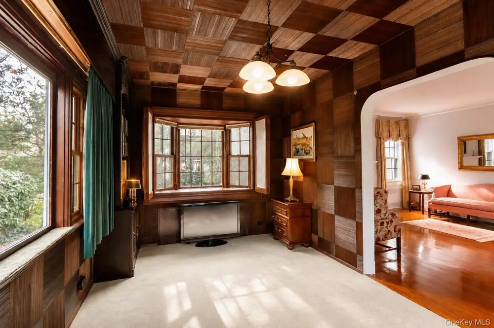130 E Cedar Street Mount Vernon, NY 10552