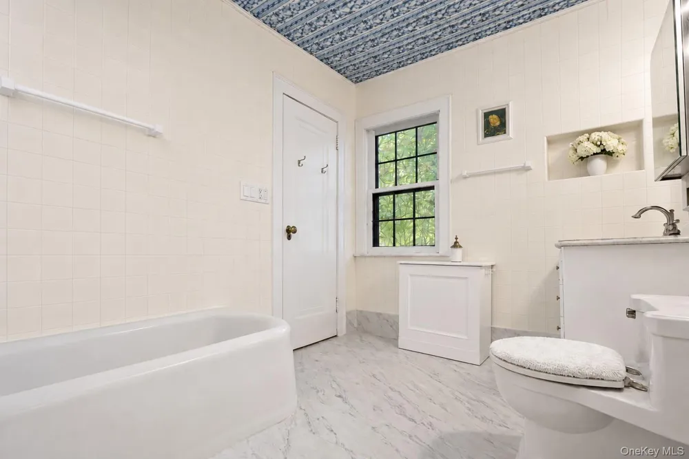 130 E Cedar Street Mount Vernon, NY 10552