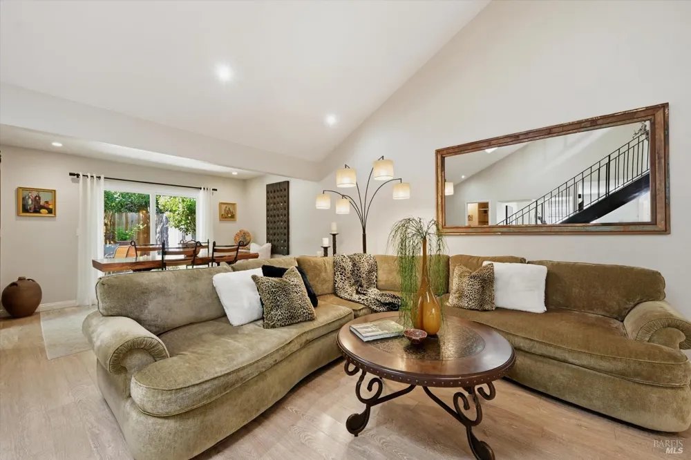 2619 Hidden Valley Lane Napa, CA 94558